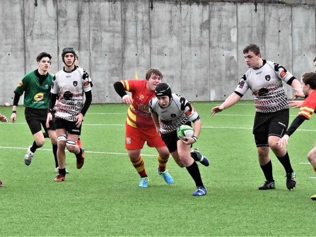 https://rouennormandierugby.fr/wp-content/uploads/2020/02/85076108_2732690376810937_159550969825198080_o-640x480.jpg